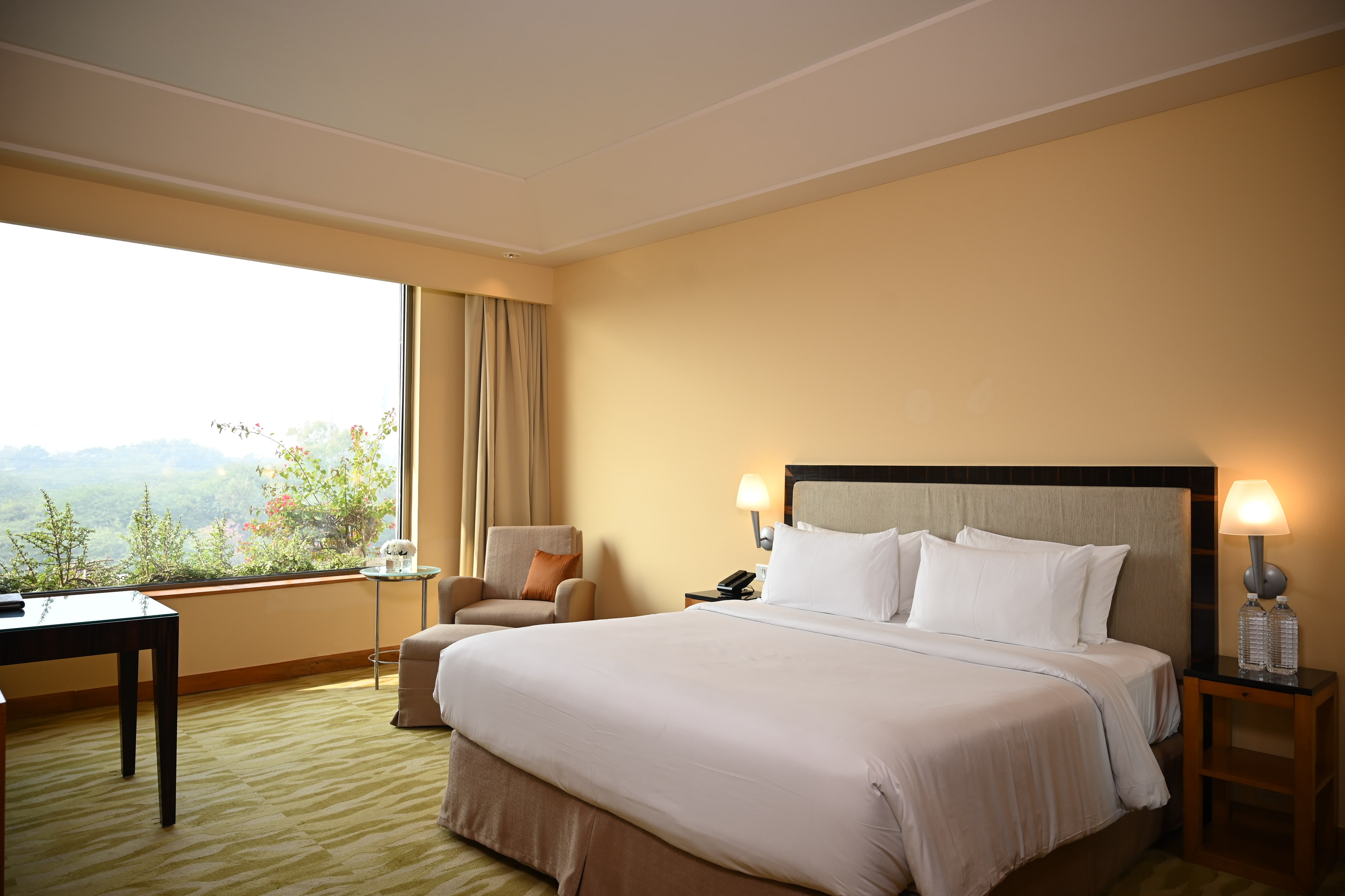 Grand Club Rooms